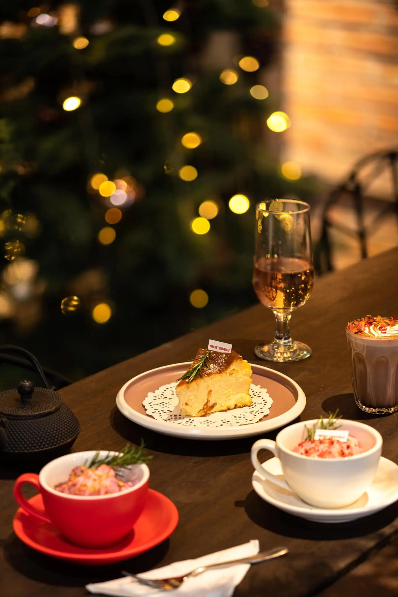 Lưu đầy bộ nhớ ảnh với c&aacute;c qu&aacute;n cafe sống ảo Hải Ph&ograve;ng 6