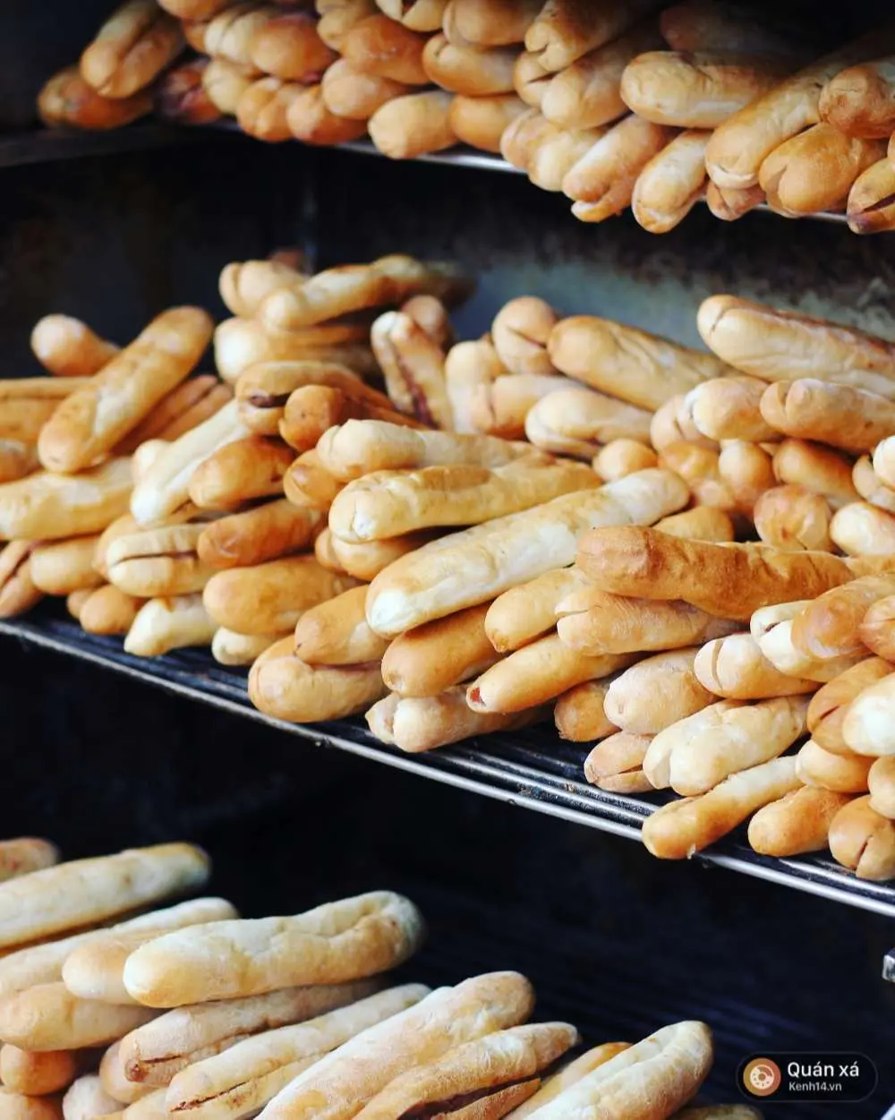 Ngất ng&acirc;y với B&aacute;nh m&igrave; cay B&agrave; Gi&agrave; Hải Ph&ograve;ng chỉ từ 2.000 đồng một ổ 6