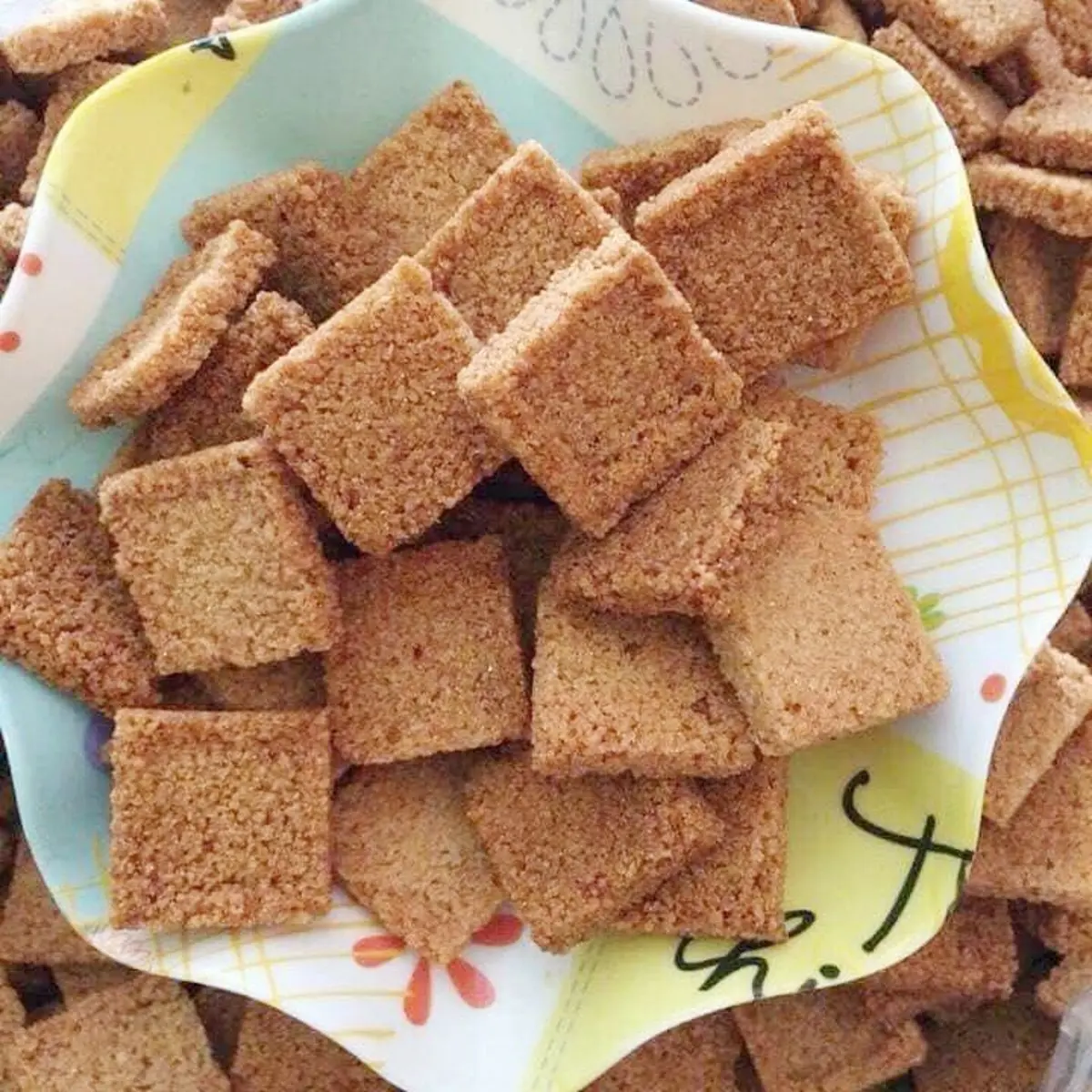 Nồng n&agrave;n hương vị thơm ngon của miếng B&aacute;nh chả dừa Hải Ph&ograve;ng 2