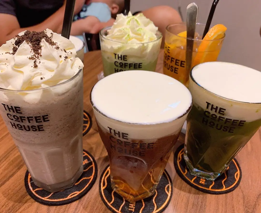 The Coffee House Cầu Đất, b&ocirc;ng sen trắng mọc giữa g&oacute;c ng&atilde; tư Lương Kh&aacute;nh Thiện 8