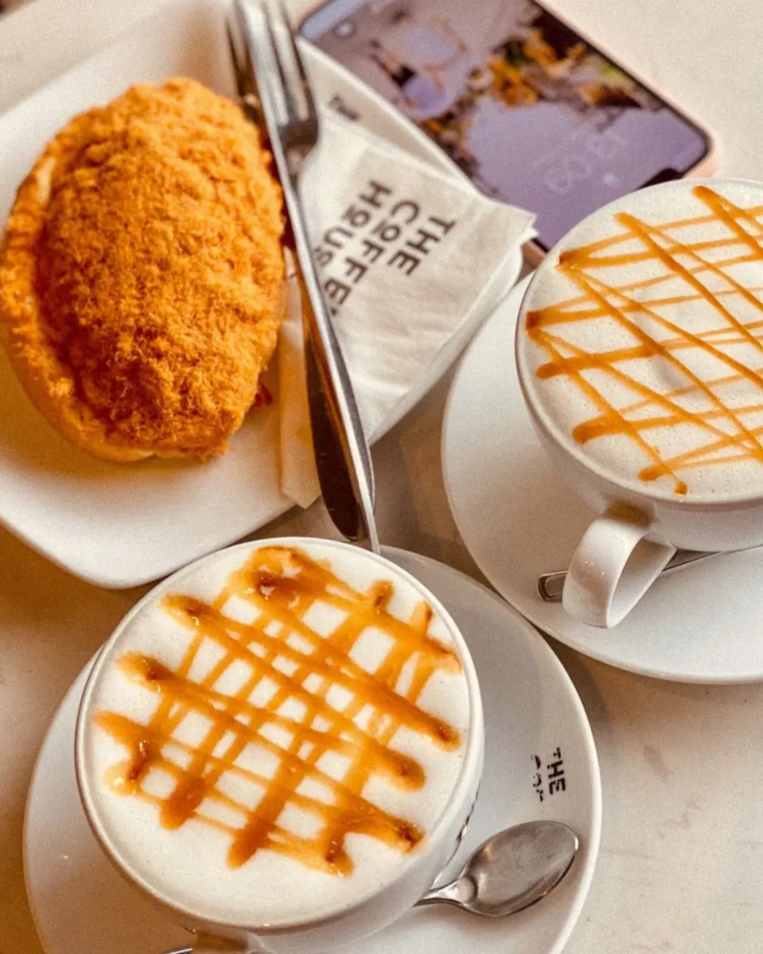 The Coffee House Cầu Đất, b&ocirc;ng sen trắng mọc giữa g&oacute;c ng&atilde; tư Lương Kh&aacute;nh Thiện 11