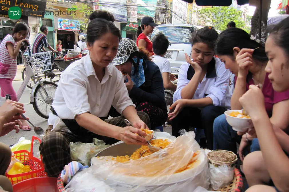 Thử l&agrave; m&ecirc; ăn l&agrave; ghiền m&oacute;n B&aacute;nh đ&uacute;c t&agrave;u Hải Ph&ograve;ng 4