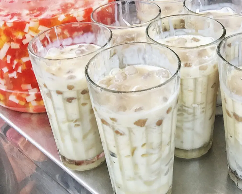 Thử một lần thưởng thức Đặc sản dừa dầm Hải Phòng với MIA.vn 3