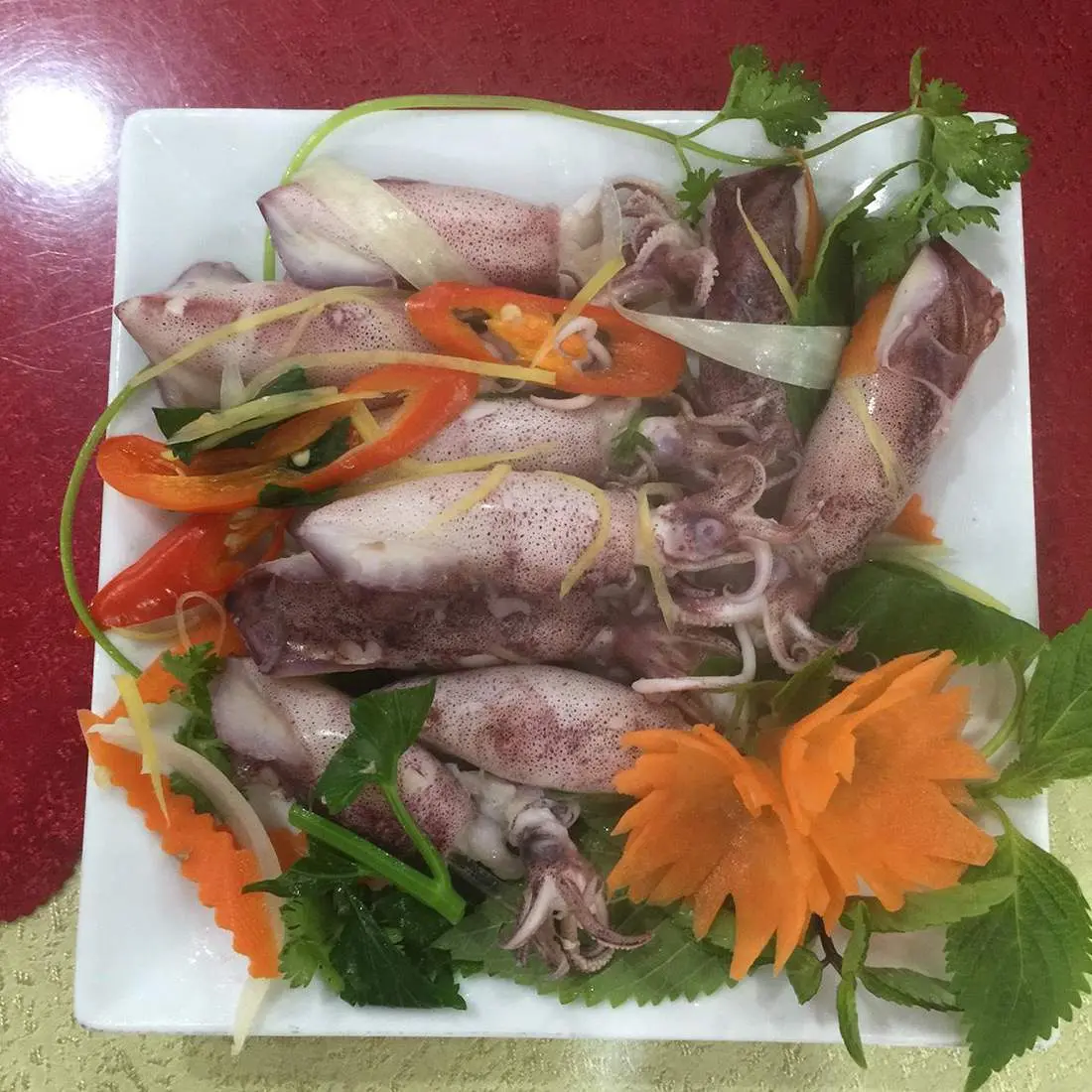 Thưởng thức hải sản tươi sống tại Nh&agrave; h&agrave;ng Amakong Hải Ph&ograve;ng 5