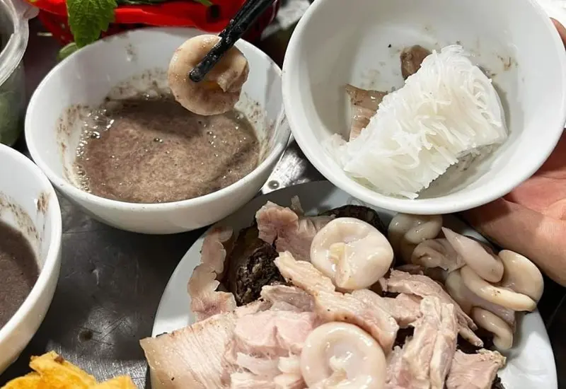 Top 8 qu&aacute;n b&uacute;n đậu mắm t&ocirc;m Hải Ph&ograve;ng thơm ngon nức tiếng 3