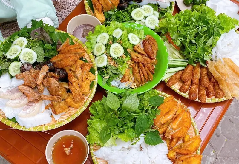 Top 8 qu&aacute;n b&uacute;n đậu mắm t&ocirc;m Hải Ph&ograve;ng thơm ngon nức tiếng 5