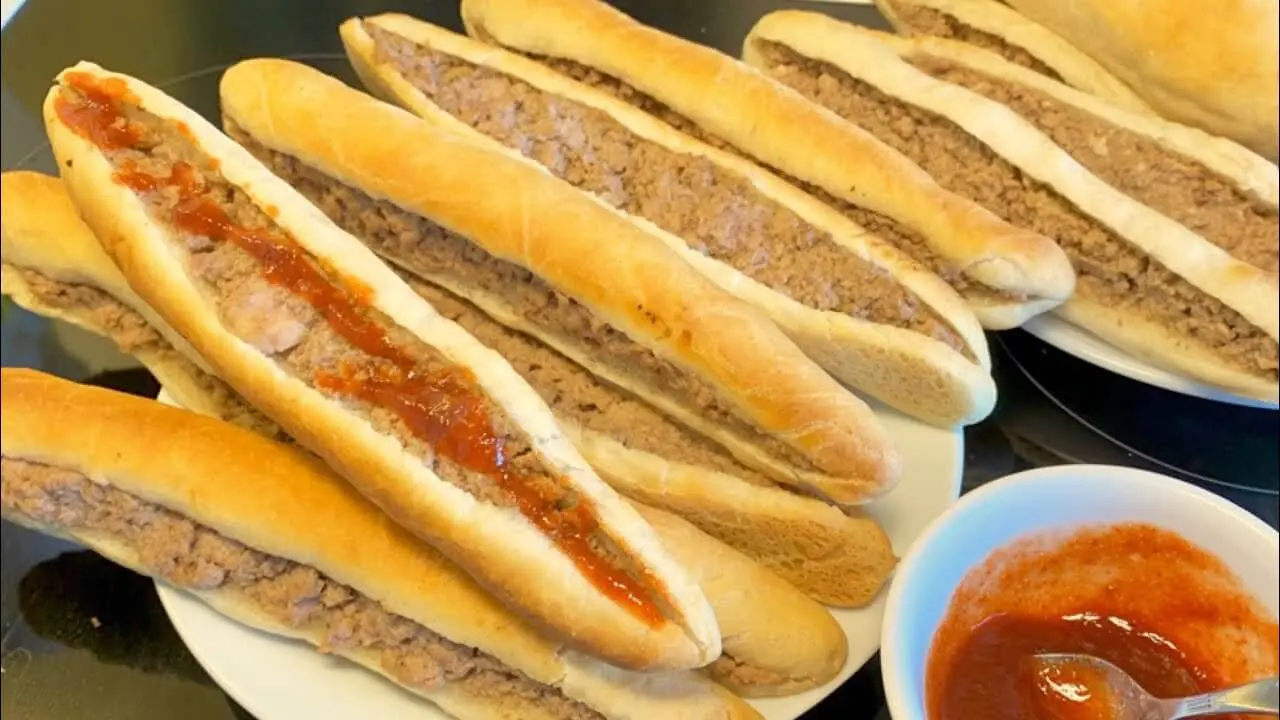 Top qu&aacute;n b&aacute;nh mỳ cay Hải Ph&ograve;ng bạn n&ecirc;n thử một lần trong đời 4