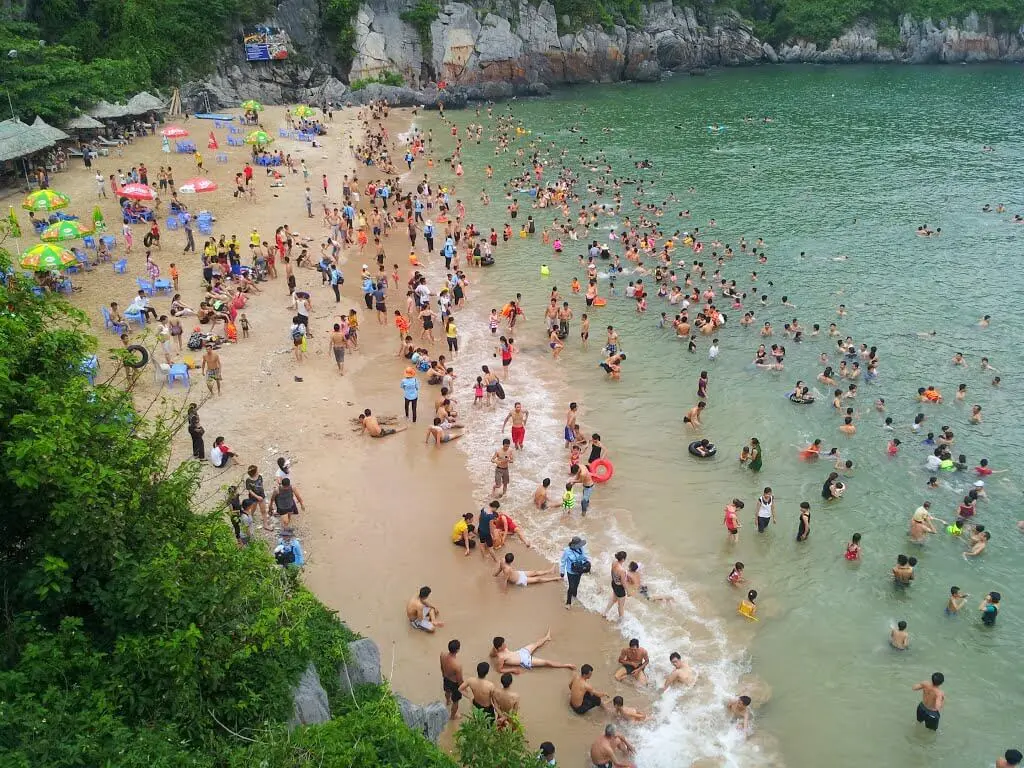 Gợi &yacute; lịch tr&igrave;nh kh&aacute;m ph&aacute; C&aacute;t B&agrave; 3N2Đ cho người đi lần đầu 2