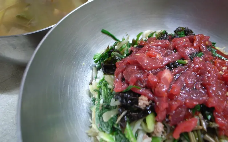 Bibimbap l&agrave; g&igrave;? T&igrave;m hiểu m&oacute;n cơm trộn H&agrave;n Quốc hot to&agrave;n cầu 6