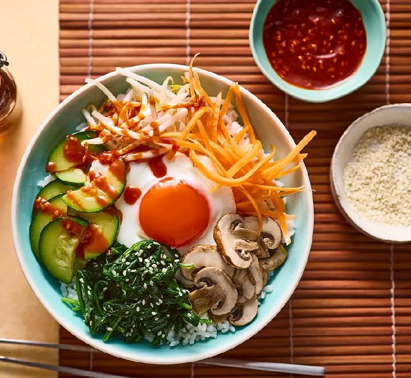 Bibimbap l&agrave; g&igrave;? T&igrave;m hiểu m&oacute;n cơm trộn H&agrave;n Quốc hot to&agrave;n cầu 13