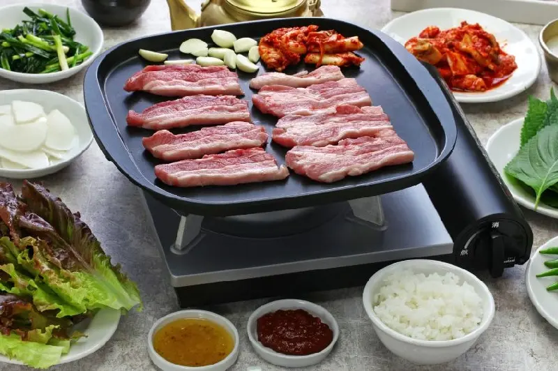 Kh&aacute;m ph&aacute; đặc trưng ẩm thực H&agrave;n Quốc qua 10 m&oacute;n ăn nổi tiếng 5