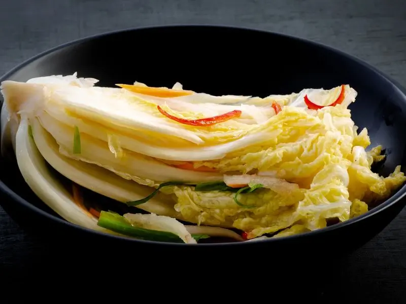 Kim chi H&agrave;n Quốc: Hương vị l&ecirc;n men l&agrave;m say l&ograve;ng thực kh&aacute;ch 6