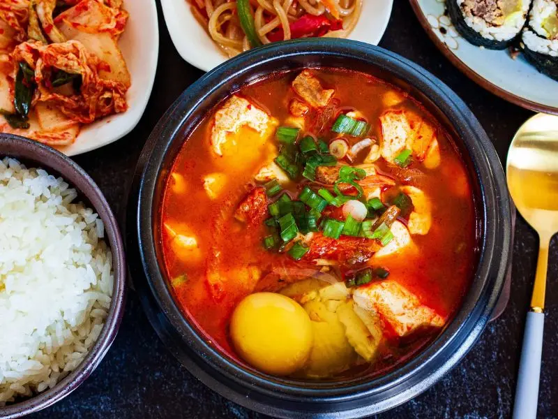 Top 15 m&oacute;n ăn H&agrave;n Quốc ngon xuất sắc m&agrave; bạn phải thử 12