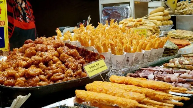 Top 7 khu ẩm thực đường phố H&agrave;n Quốc đ&atilde; đến l&agrave; kh&ocirc;ng muốn về 2