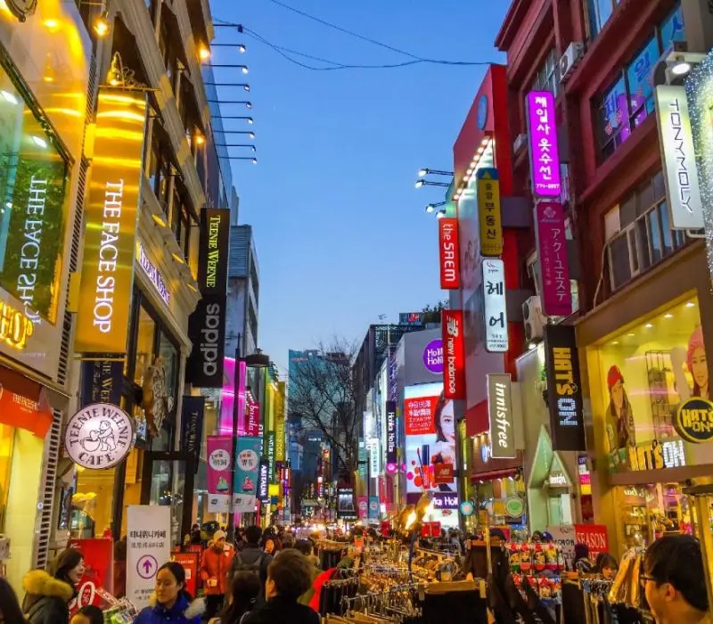 Check in thiên đường giải trí Hongdae náo nhiệt tại Hàn Quốc