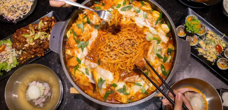 Check in thiên đường giải trí Hongdae náo nhiệt tại Hàn Quốc 10