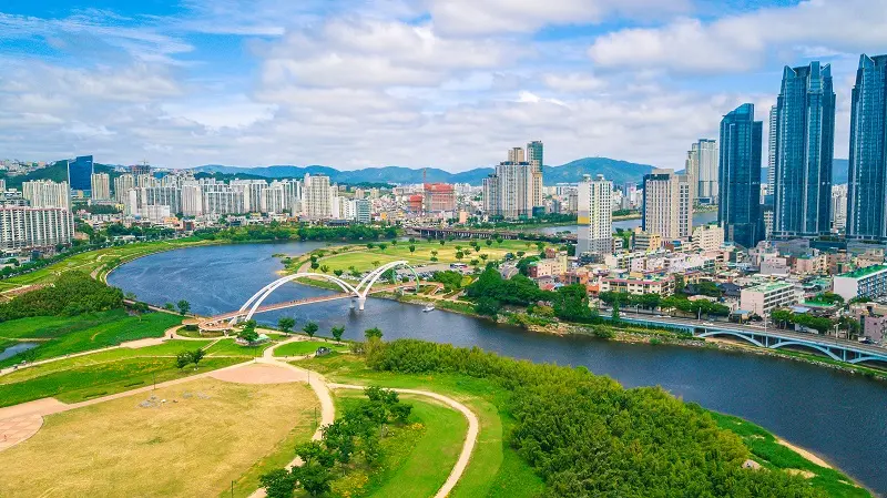 C&oacute; một Daegu hiện đại thấm đẫm hơi thở lịch sử văn h&oacute;a H&agrave;n Quốc 3