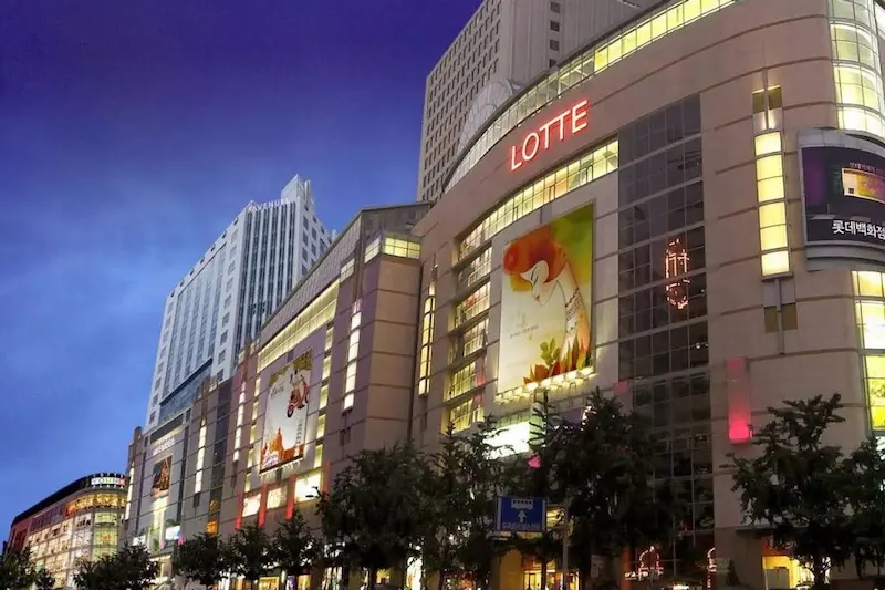 Kh&aacute;m ph&aacute; Myeongdong, con phố sầm uất với h&agrave;ng loạt điều th&uacute; vị 4