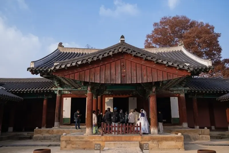 L&agrave;ng Hanok Jeonju b&ecirc;n những m&aacute;i ng&oacute;i đậm m&agrave;u sắc ho&agrave;i niệm 5