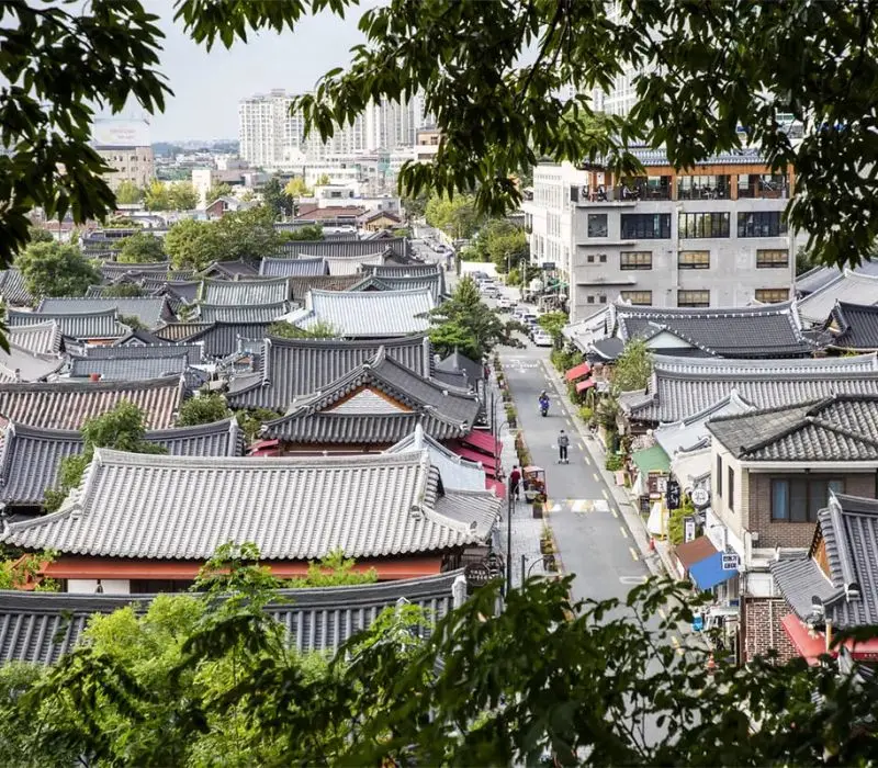 Làng Hanok Jeonju bên những mái ngói đậm màu sắc hoài niệm