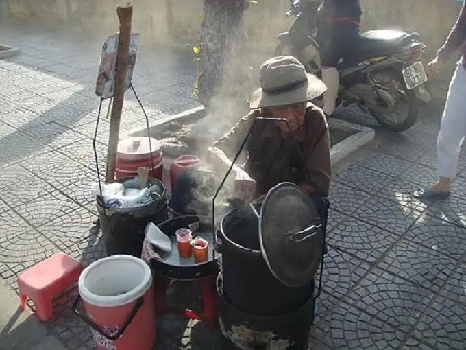 Bật m&iacute; 10 qu&aacute;n ch&egrave; Hội An ngon m&ecirc; ly l&agrave;m ngọt m&aacute;t những ng&agrave;y dạo chơi đ&ocirc; thị cổ 4