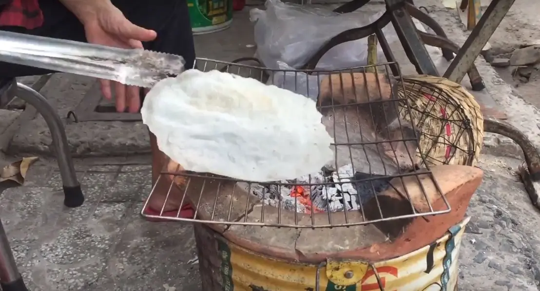Điểm mặt gọi t&ecirc;n 6 địa điểm b&aacute;n b&aacute;nh đập Hội An ngon đậm đ&agrave; hương vị xứ Quảng 7