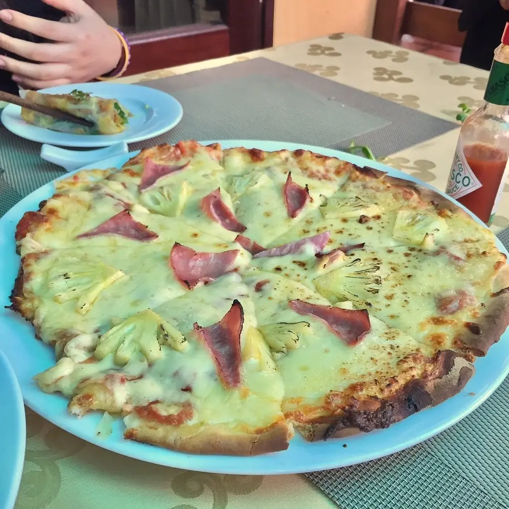 Green Heaven Restaurant Hoi An - Nh&agrave; h&agrave;ng sở hữu tầm nh&igrave;n tuyệt đẹp nh&igrave;n ra quảng trường s&ocirc;ng Ho&agrave;i 13