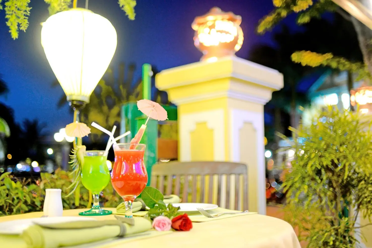 Green Heaven Restaurant Hoi An - Nh&agrave; h&agrave;ng sở hữu tầm nh&igrave;n tuyệt đẹp nh&igrave;n ra quảng trường s&ocirc;ng Ho&agrave;i 19