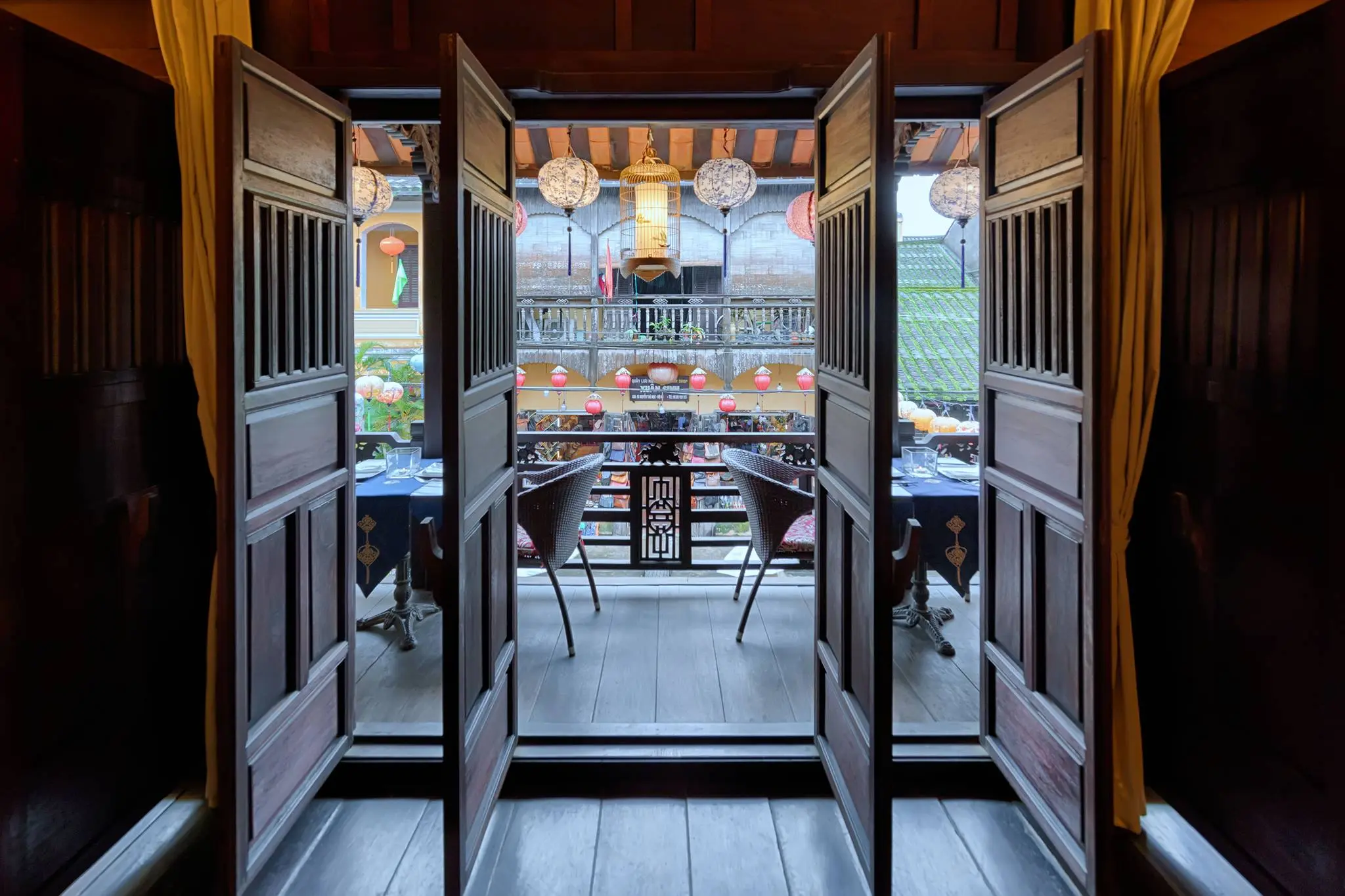 Little Faifo Restaurant Hoi An &ndash; Sự ấm c&uacute;ng v&agrave; ch&agrave;o đ&oacute;n nồng hậu từ phố cổ 10