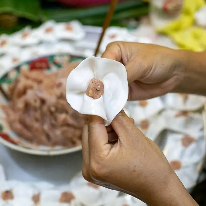 L&ograve; b&aacute;nh bao b&aacute;nh vạc B&ocirc;ng Hồng Trắng Hội An - Loại b&aacute;nh đẹp dịu d&agrave;ng mang hương vị tinh tế 7