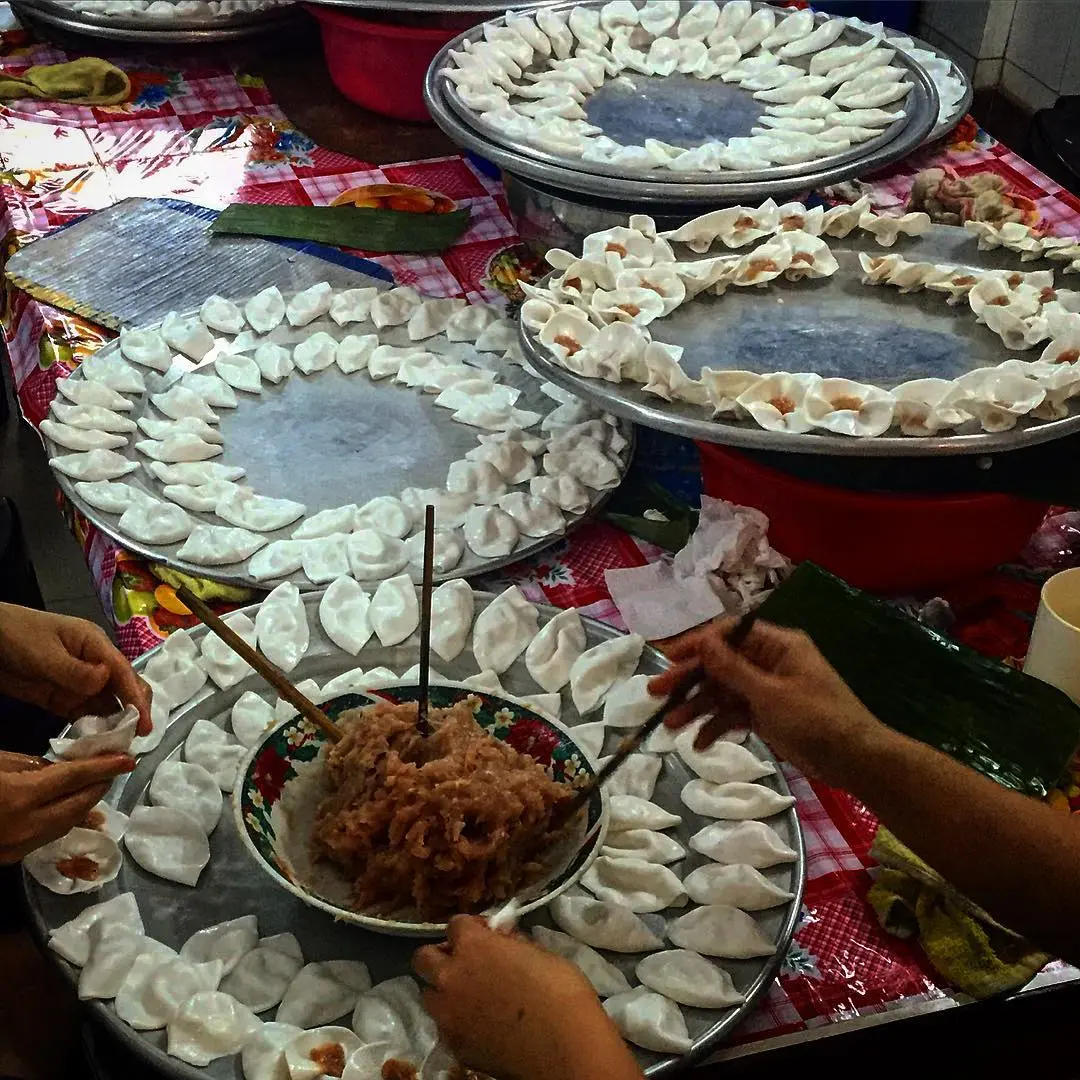 L&ograve; b&aacute;nh bao b&aacute;nh vạc B&ocirc;ng Hồng Trắng Hội An - Loại b&aacute;nh đẹp dịu d&agrave;ng mang hương vị tinh tế 5