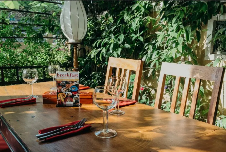 Mango Mango Hoi An restaurant - Nh&agrave; h&agrave;ng sở hữu nội thất đầy m&agrave;u sắc 20