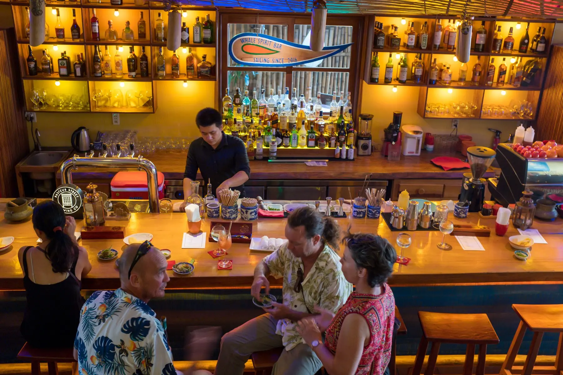 Mango Mango Hoi An restaurant - Nh&agrave; h&agrave;ng sở hữu nội thất đầy m&agrave;u sắc 14