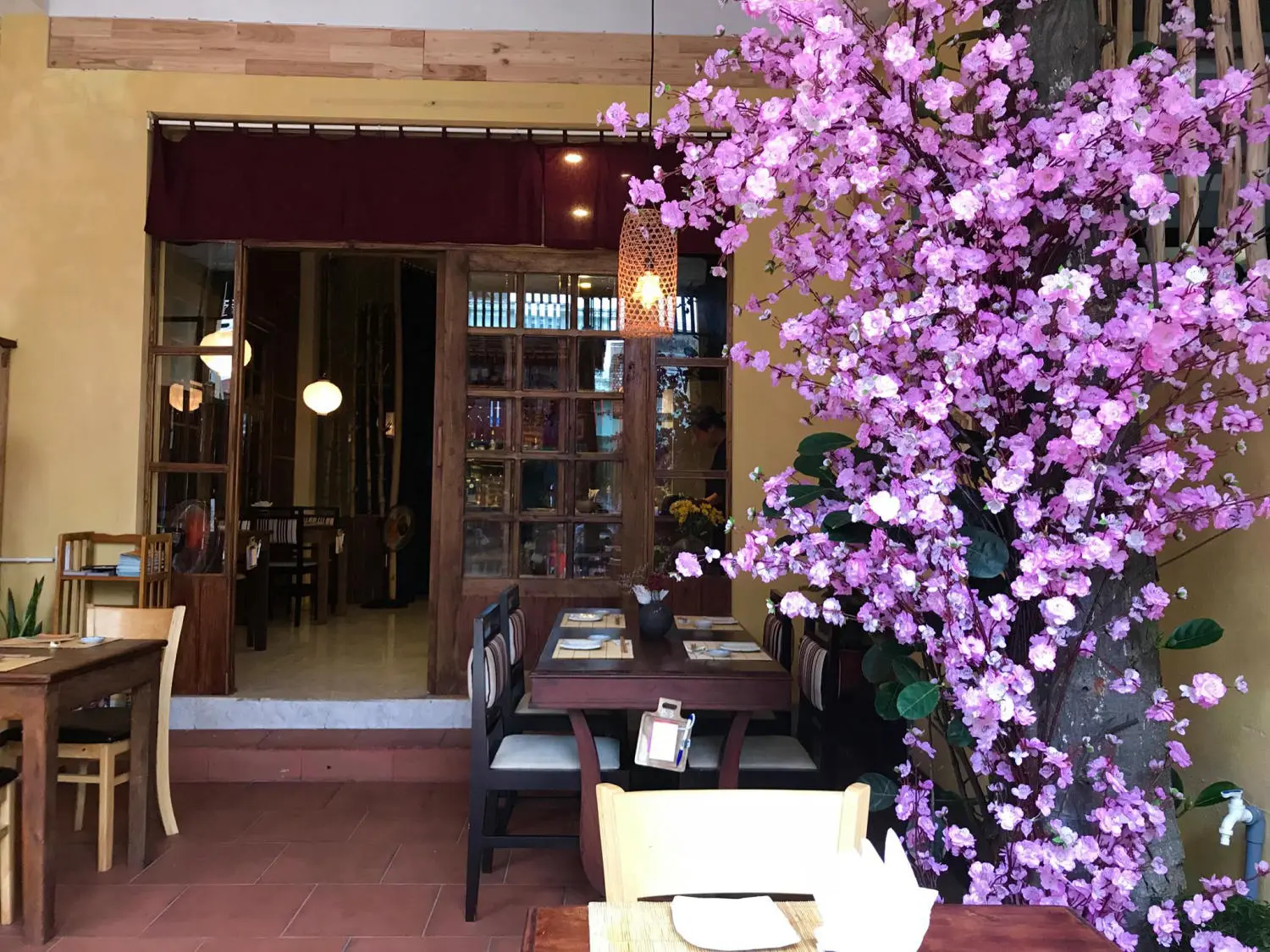 Min's Sushi and BBQ Hoi An - Xi&ecirc;n nướng v&agrave; sushi ngon nhất đến từ Nhật Bản 4
