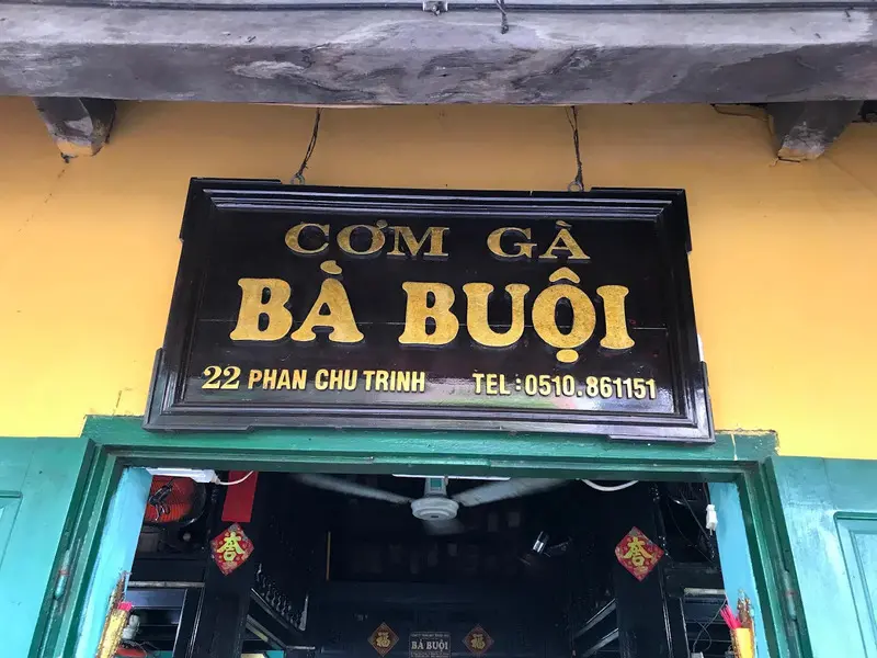 Qu&aacute;n cơm g&agrave; B&agrave; Buội: Hương vị giữ ch&acirc;n người trở lại Hội An 2