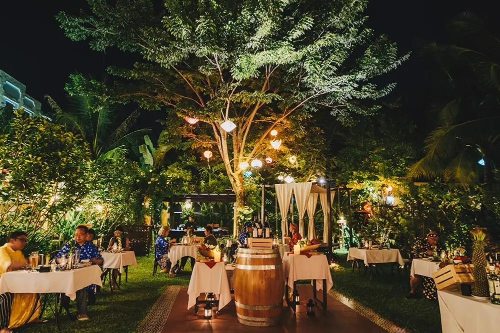 Red Bean Restaurant Hoi An - Văn hóa địa phương gắn liền với các món ăn 8