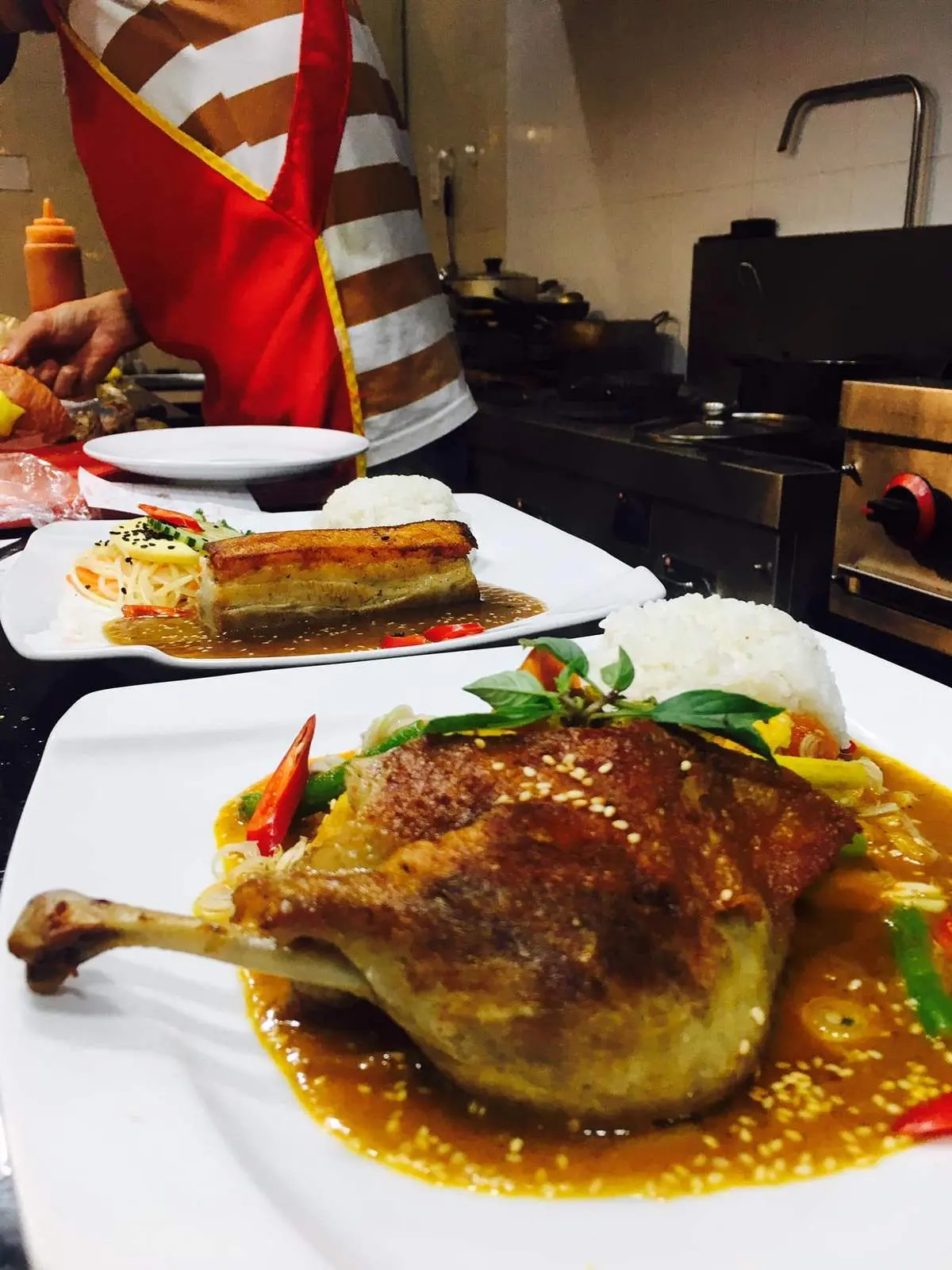 Red Dragon Restaurant Hoi An – Thưởng thức hương vị Việt theo phong cách phương Tây sang trọng 9
