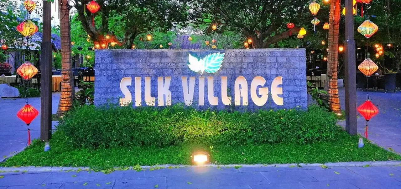 Silk Village Restaurants Hoi An - Nh&agrave; h&agrave;ng phong c&aacute;ch cổ k&iacute;nh với sức chứa hơn ng&agrave;n người 2