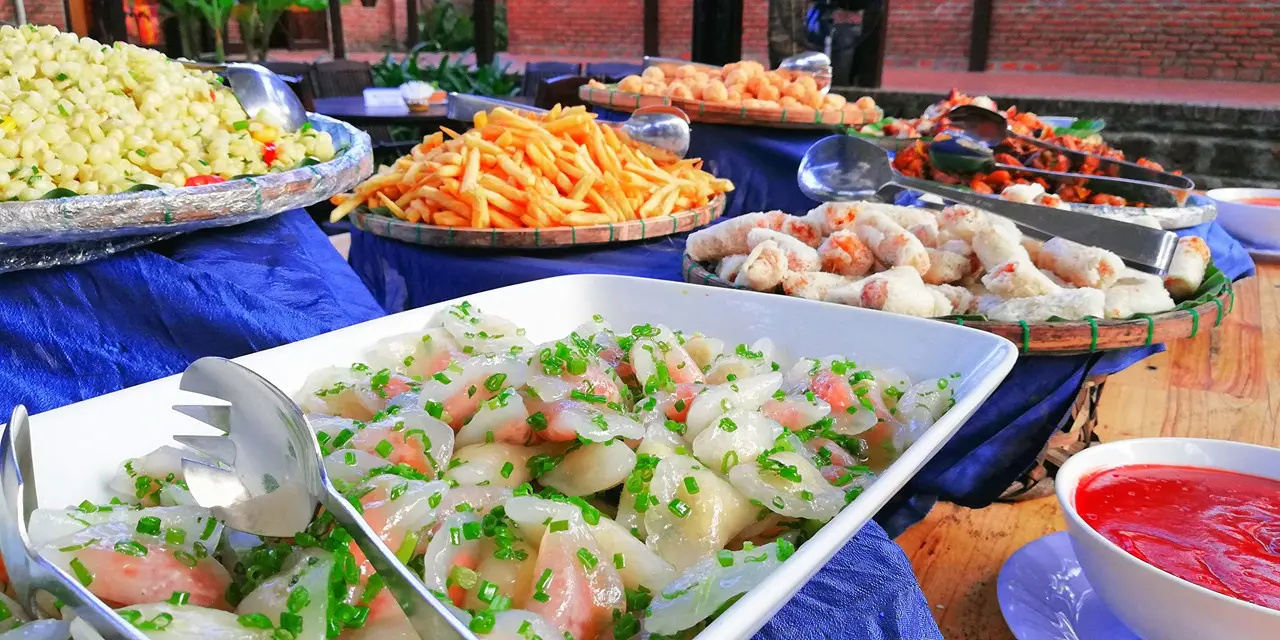 Silk Village Restaurants Hoi An - Nh&agrave; h&agrave;ng phong c&aacute;ch cổ k&iacute;nh với sức chứa hơn ng&agrave;n người 13