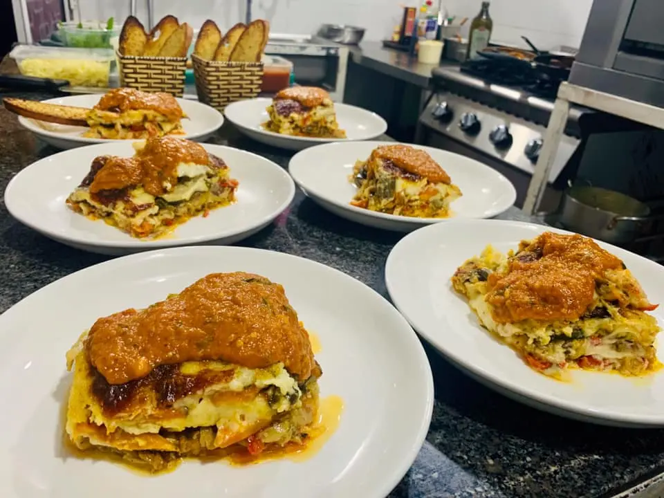 Tomato Italian Restaurant Hoi An - Thưởng thức hương vị &Yacute; ở phố cổ 22