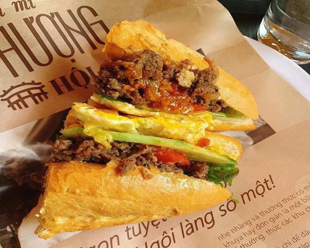 Top 10 m&oacute;n ăn vặt Hội An ngon lạc lối 11