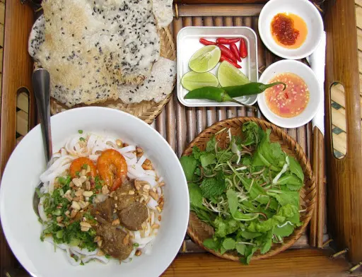 Top 10 m&oacute;n ăn vặt Hội An ngon lạc lối 17