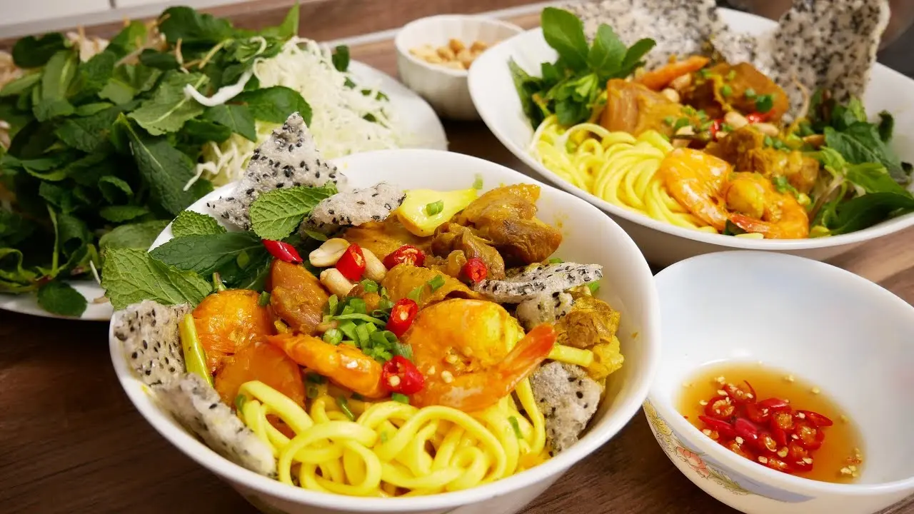 Top 10 m&oacute;n ăn vặt Hội An ngon lạc lối 16