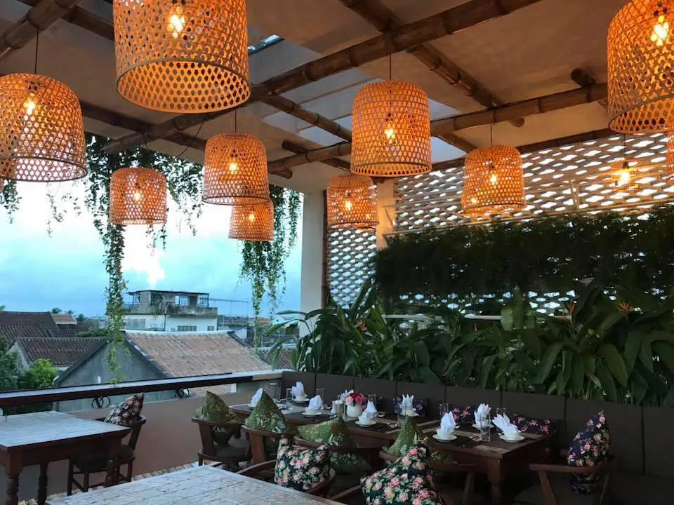 Top 21 Qu&aacute;n Caf&eacute; Phố Cổ Biết Chiều Chuộng Bạn Từ View Đến Vị 7