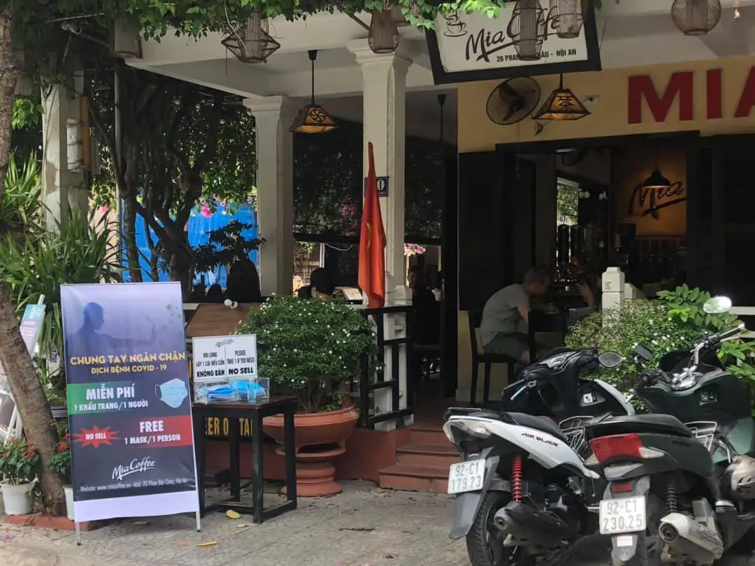 Top 21 Qu&aacute;n Caf&eacute; Phố Cổ Biết Chiều Chuộng Bạn Từ View Đến Vị 46