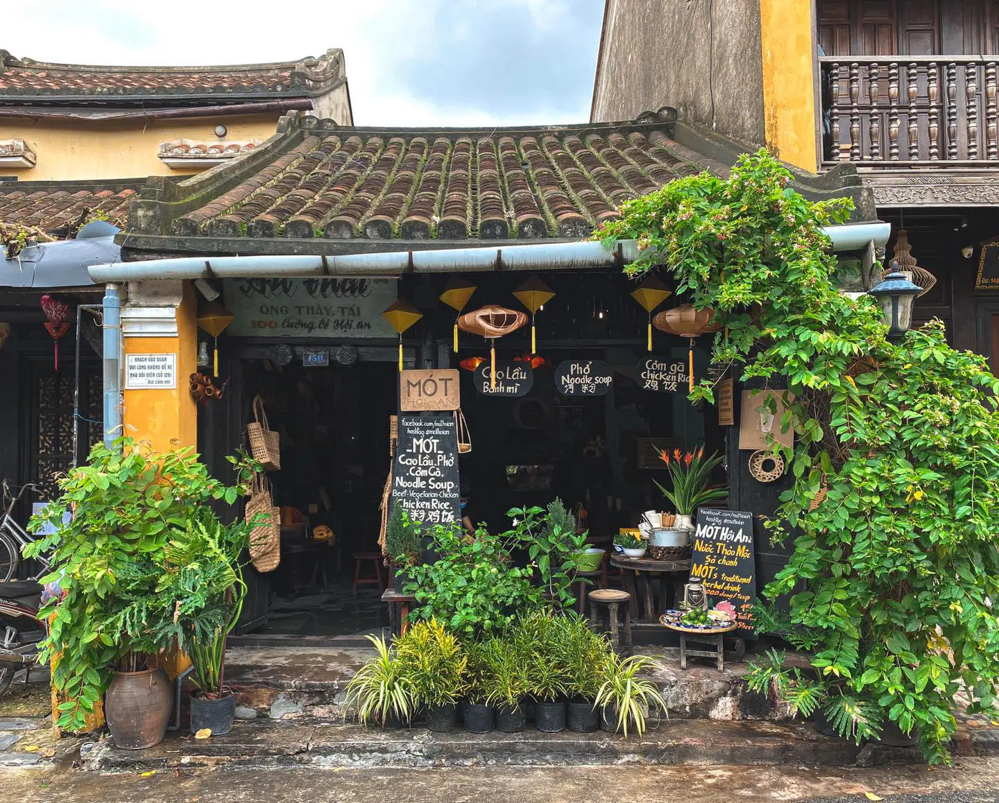 Top 21 Qu&aacute;n Caf&eacute; Phố Cổ Biết Chiều Chuộng Bạn Từ View Đến Vị 50