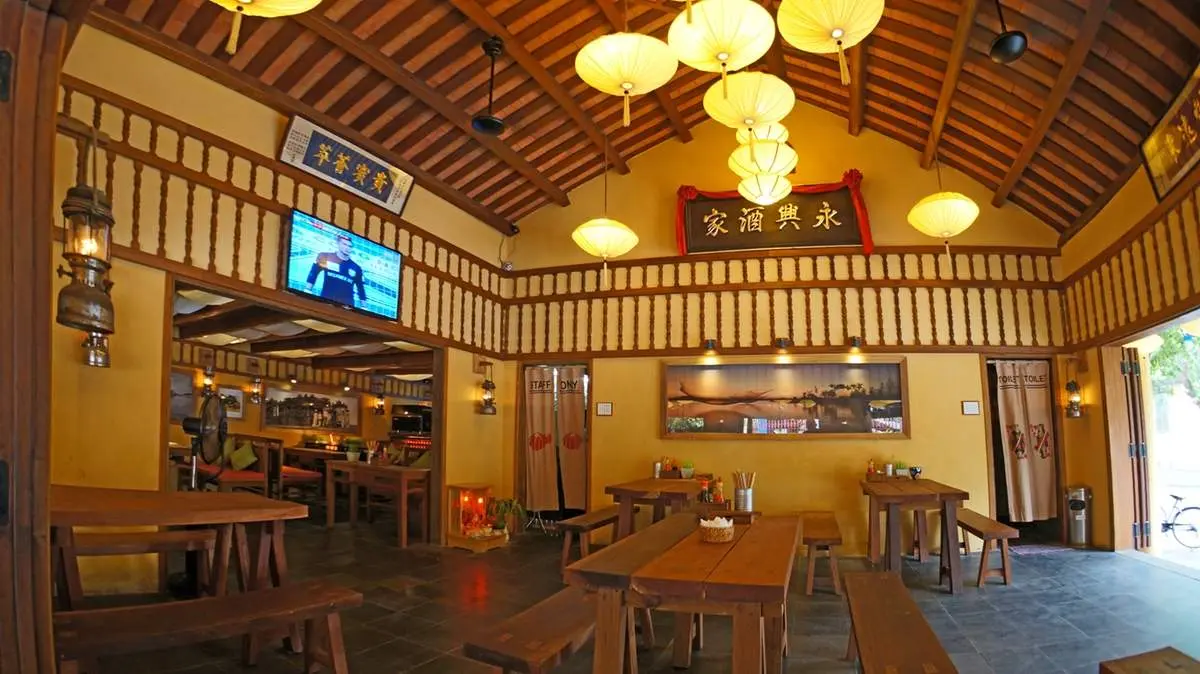 Vinh Hung Restaurant Hoi An - Nh&agrave; h&agrave;ng m&oacute;n ăn Việt đầu ti&ecirc;n ở phố Hội 2