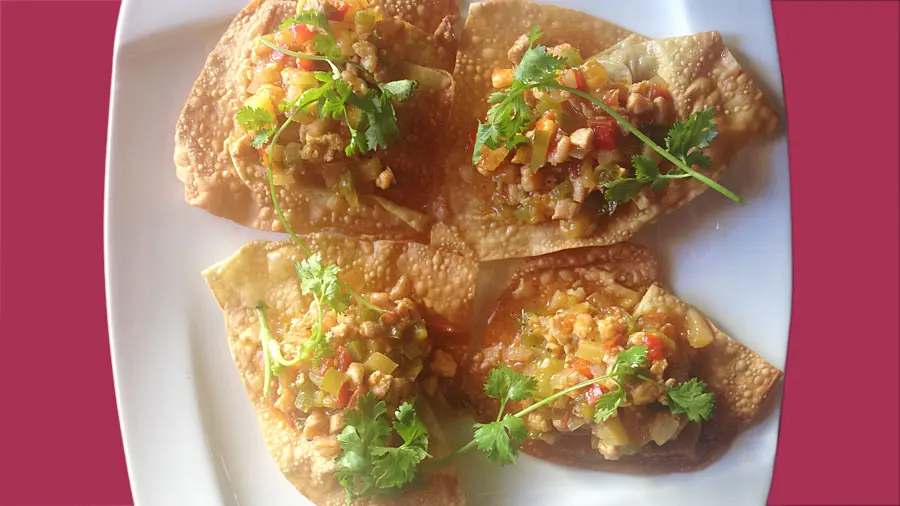 Vinh Hung Restaurant Hoi An - Nh&agrave; h&agrave;ng m&oacute;n ăn Việt đầu ti&ecirc;n ở phố Hội 7