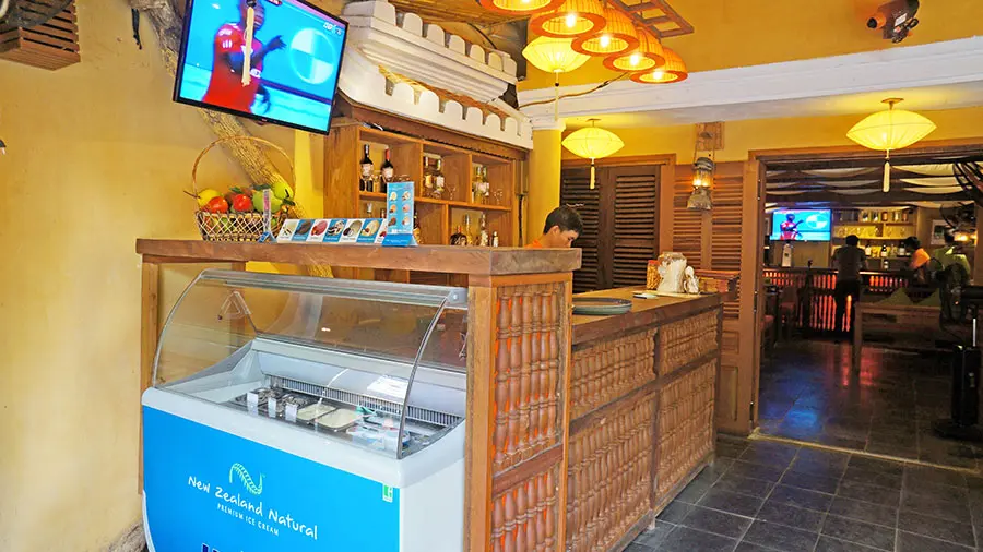 Vinh Hung Restaurant Hoi An - Nh&agrave; h&agrave;ng m&oacute;n ăn Việt đầu ti&ecirc;n ở phố Hội 3