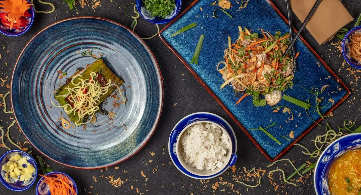 Red Bean Restaurant Hoi An - Văn hóa địa phương gắn liền với các món ăn